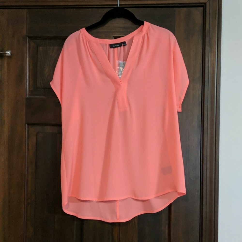 Apt 9 Coral blouse size medium